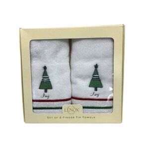 Lenox‎ Holiday Fingertip Towels Joy Christmas Trees Bathroom White Green Red NOS